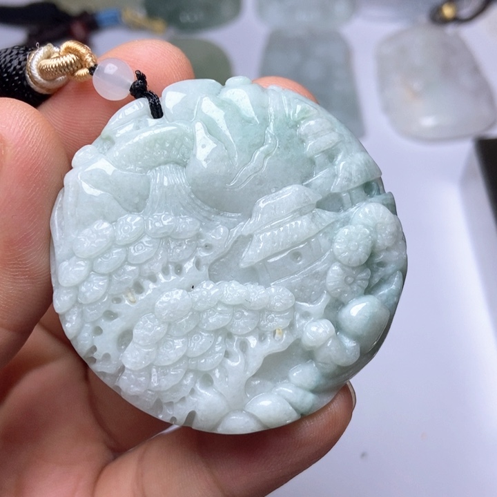 翡翠未镶嵌颈饰翡翠