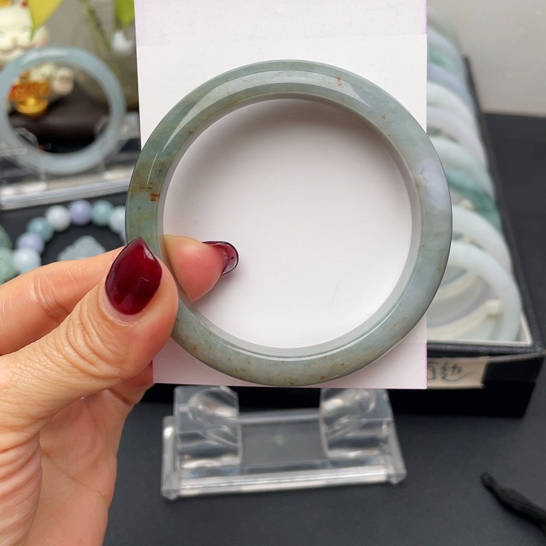 翡翠手镯未镶嵌55.6正圈小微裂