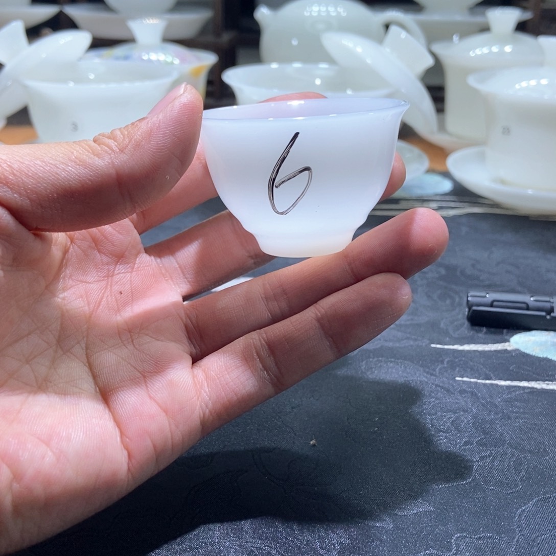 这里不需要太也不会去卖衣服