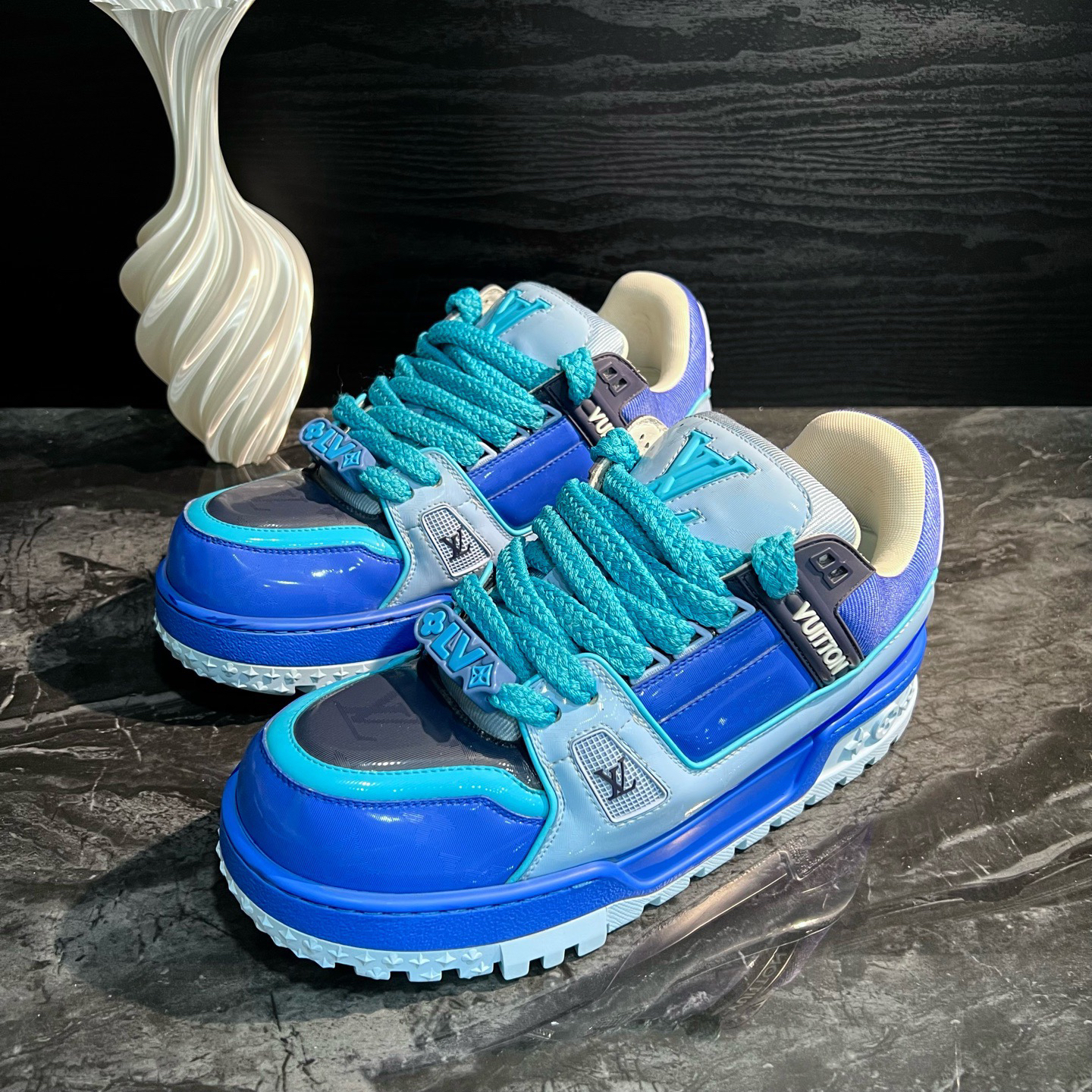 95新 LouisVuitton/路易威登 2201/41码/白蓝Trainer Max休闲鞋