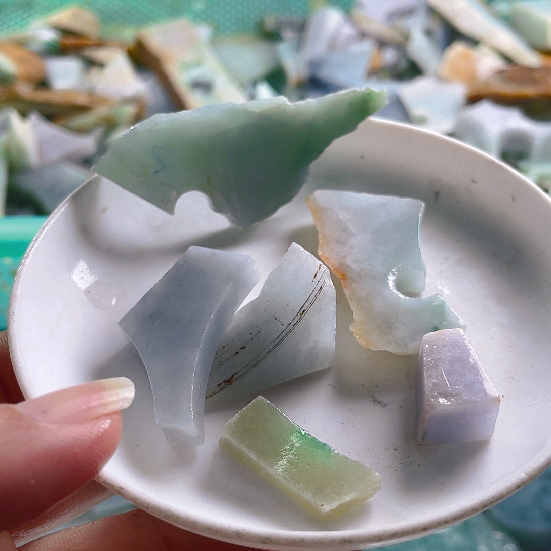 颈饰未镶嵌翡翠a
