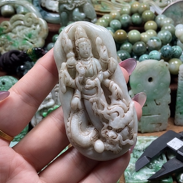 翡翠未镶嵌颈饰000000000000