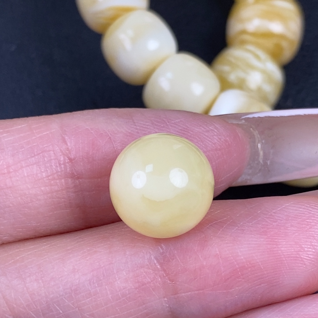 琥珀未镶嵌珠宝奇石204