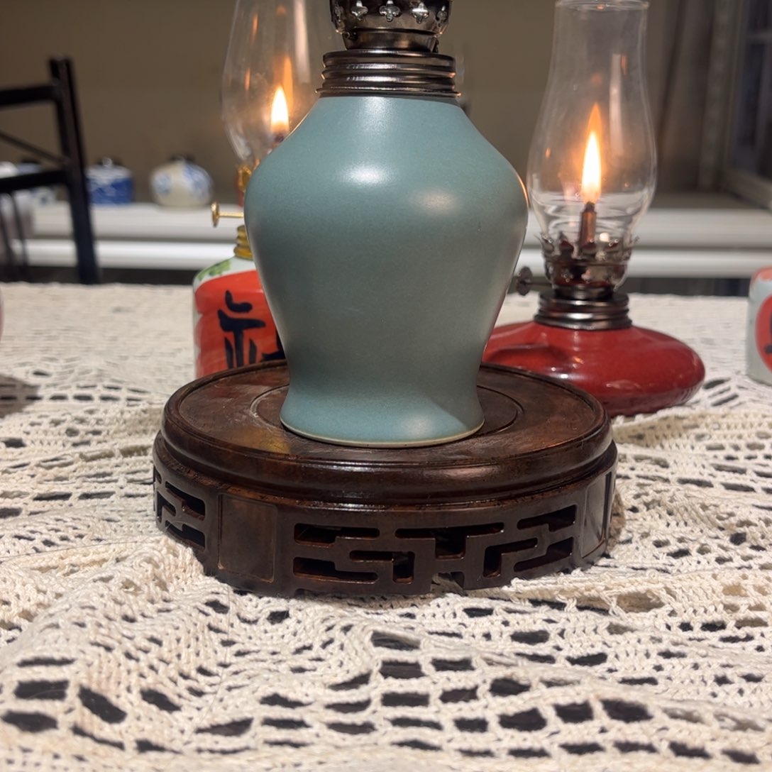 摆件景德镇陶瓷香薰灯