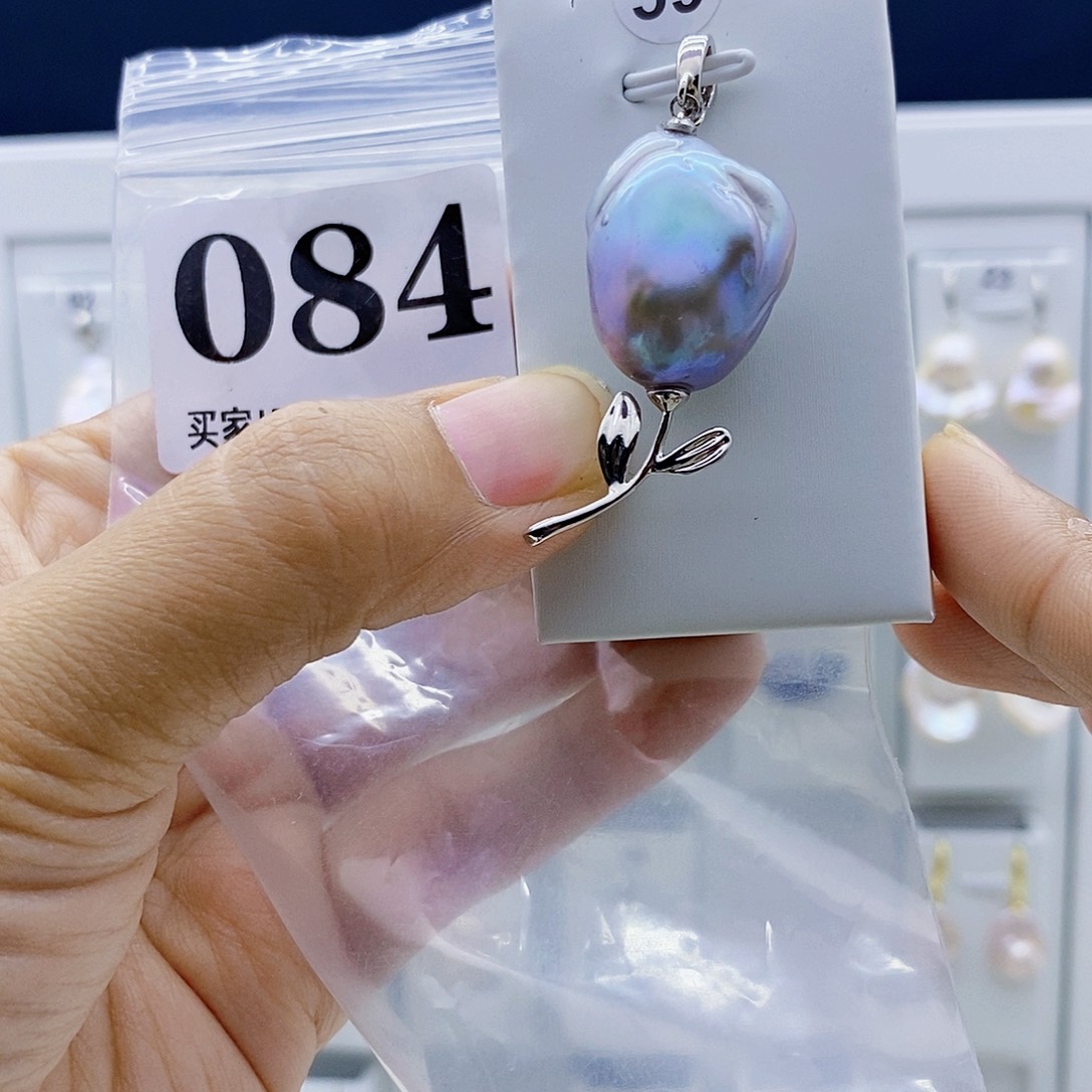 颈饰钛钢淡水珍珠