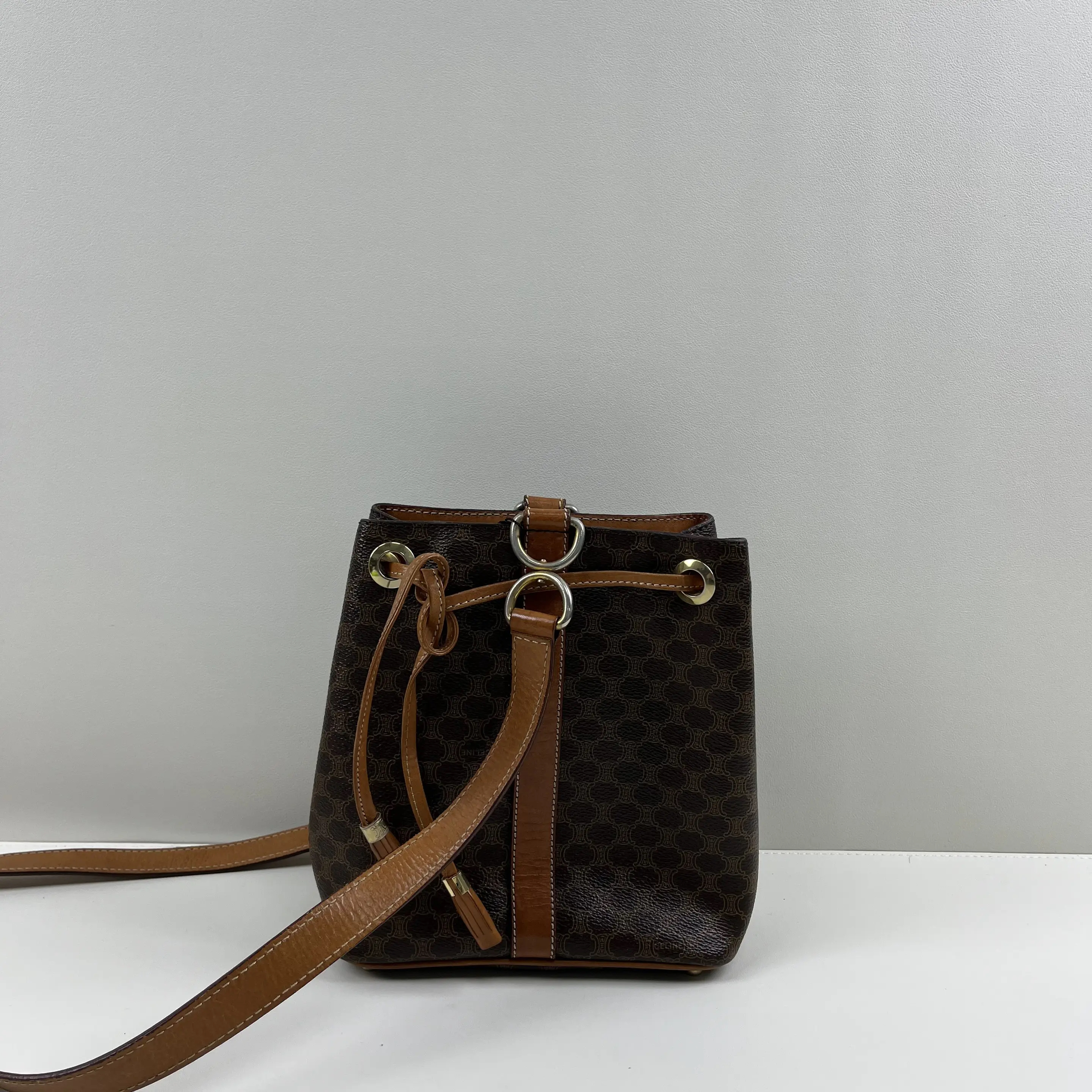 99新 Celine/思琳 瑟琳中古水桶包 21823