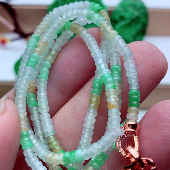 翡翠未镶嵌毛衣链