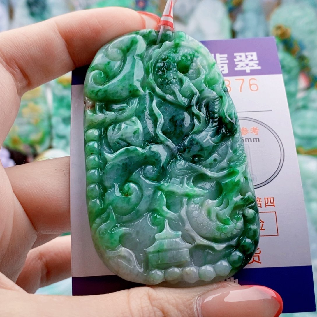 吊坠(不含链)未镶嵌翡翠