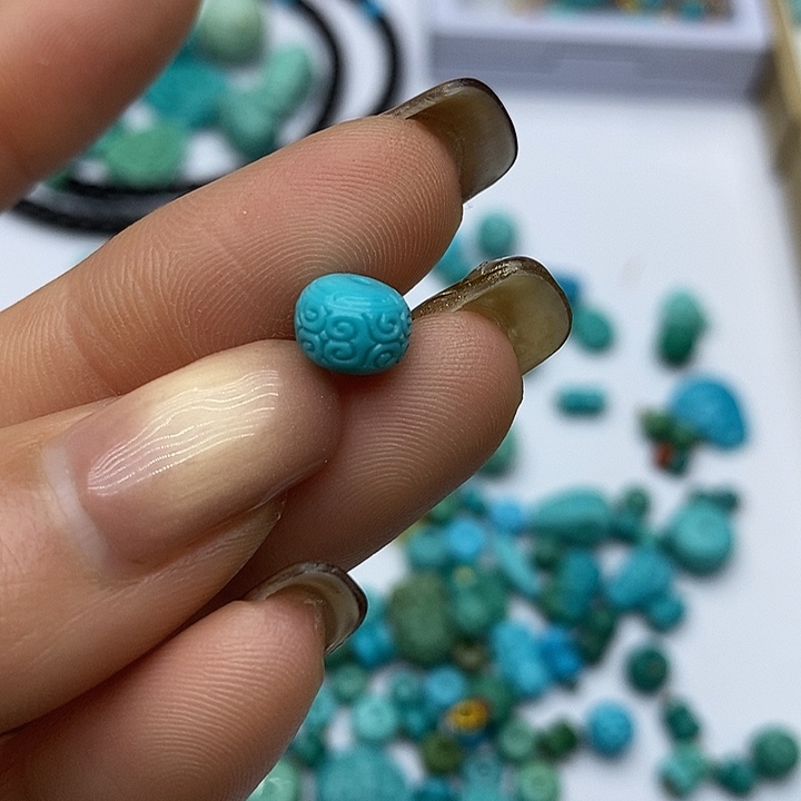 绿松石未镶嵌珠宝奇石