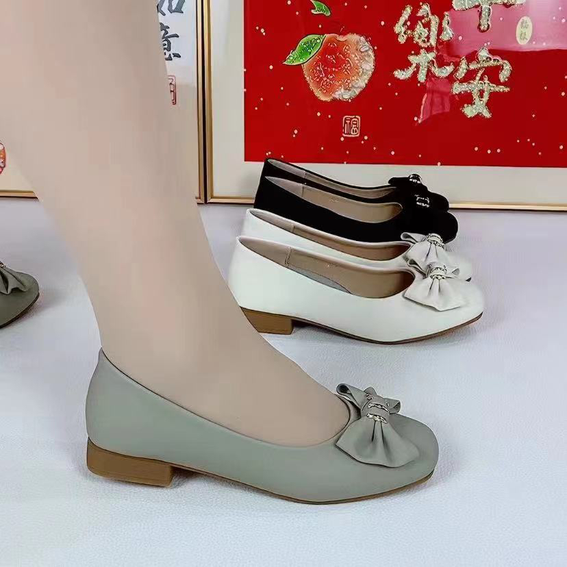 春季新款软底软面低跟豆豆鞋休闲女士百搭妈妈鞋圆头舒适平底女鞋