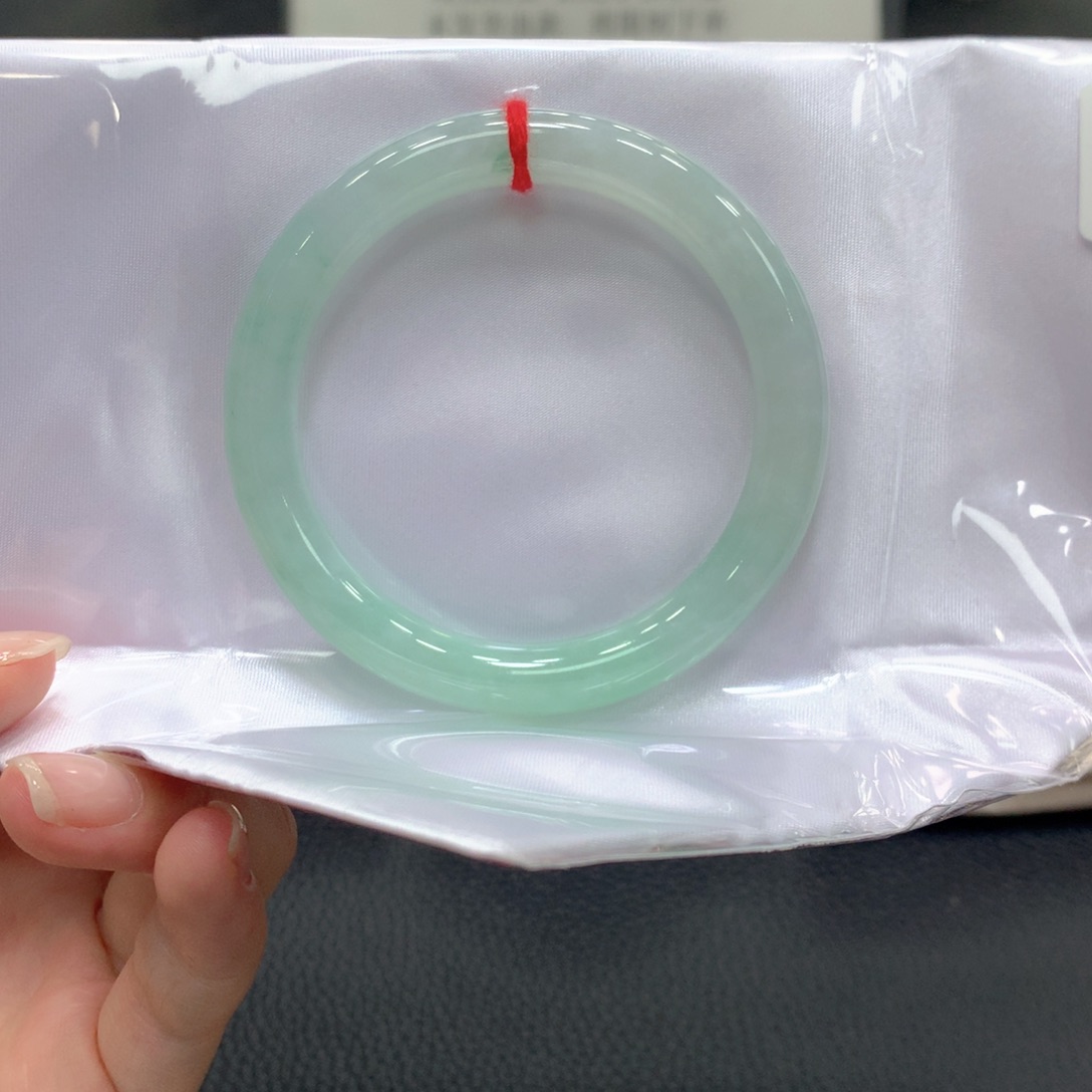 翡翠未镶嵌手镯13