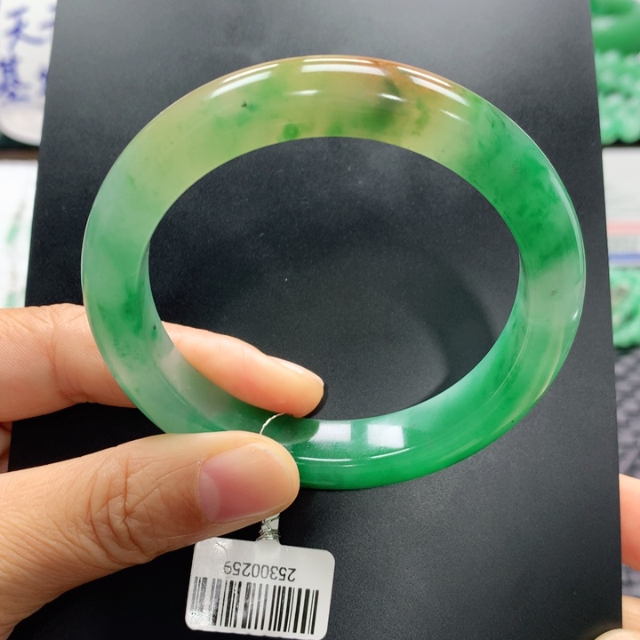 石英质玉未镶嵌手镯青青58-多人