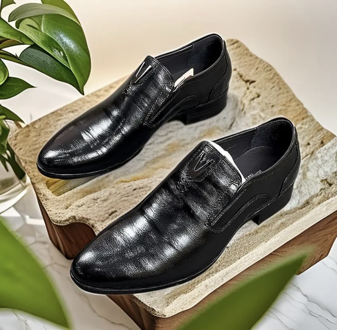 34码起正装新款时尚百搭爆款男士黑色真皮英伦风尖头皮鞋
