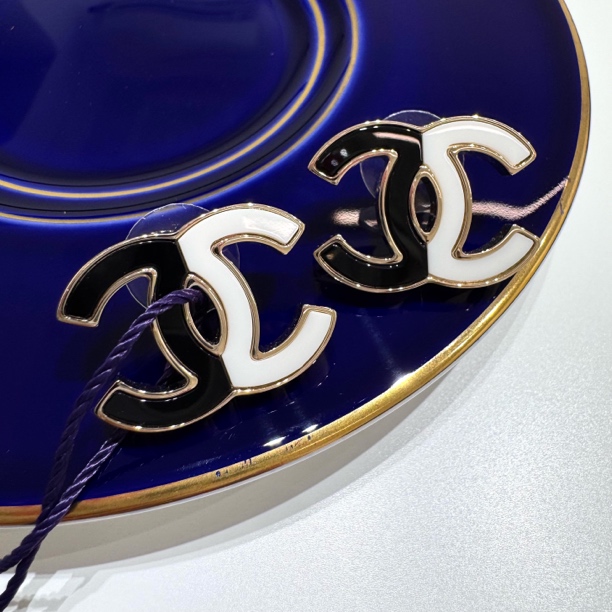 95新 Chanel/香奈儿 Chanel23c黑白拼双c耳钉81419674