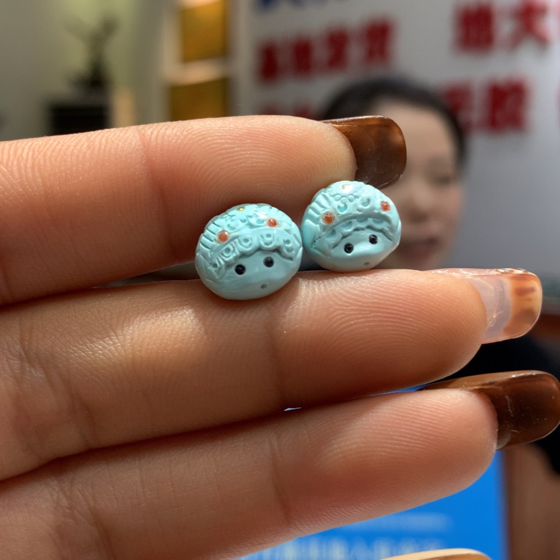 绿松石配饰未镶嵌