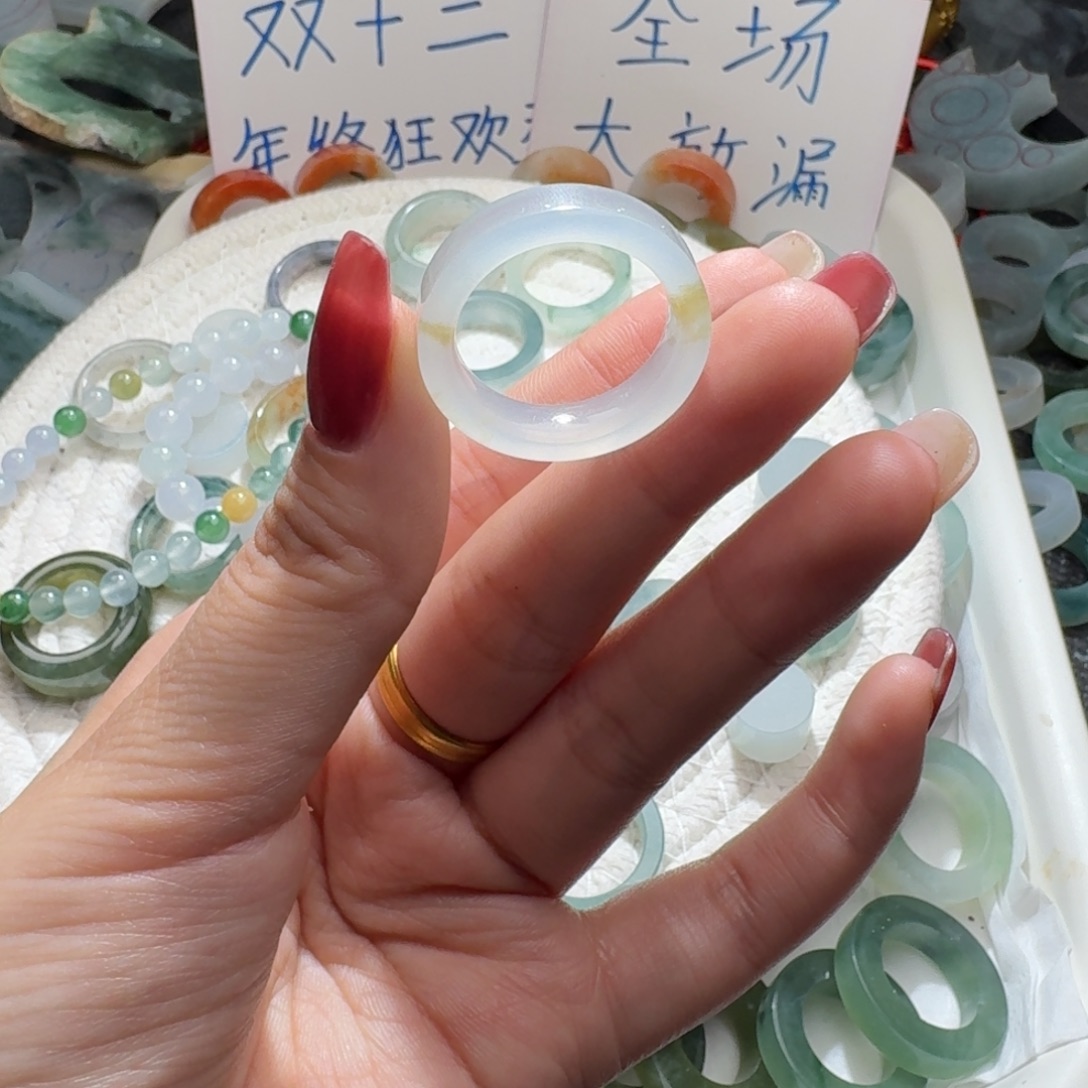 定制翡翠未镶嵌天然翡翠