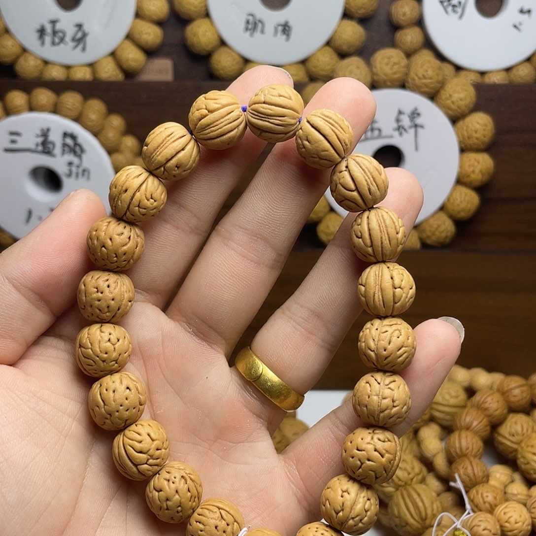 桃核吊坠桃核手串野生金丹