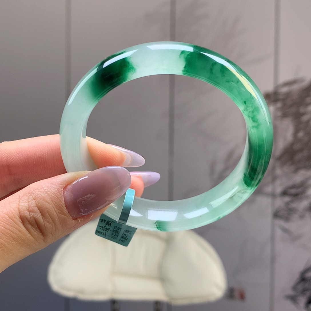 石英质玉手镯未镶嵌54