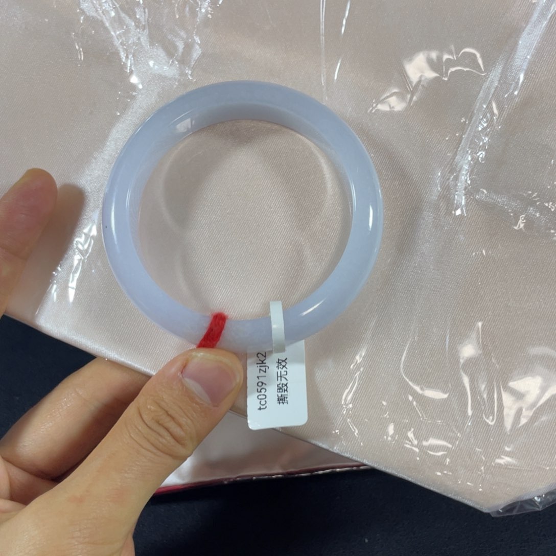 未镶嵌手镯翡翠天然翡翠手镯