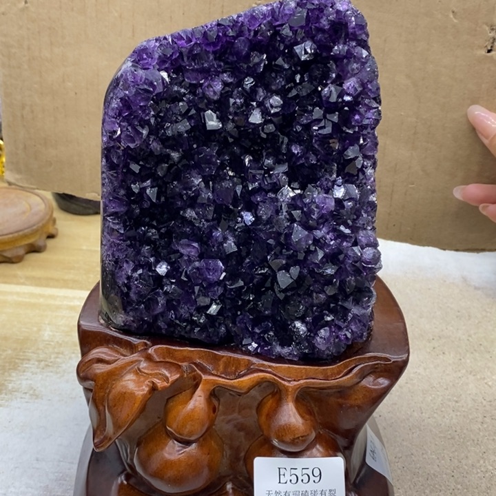 未镶嵌水晶大型摆件（非配饰）