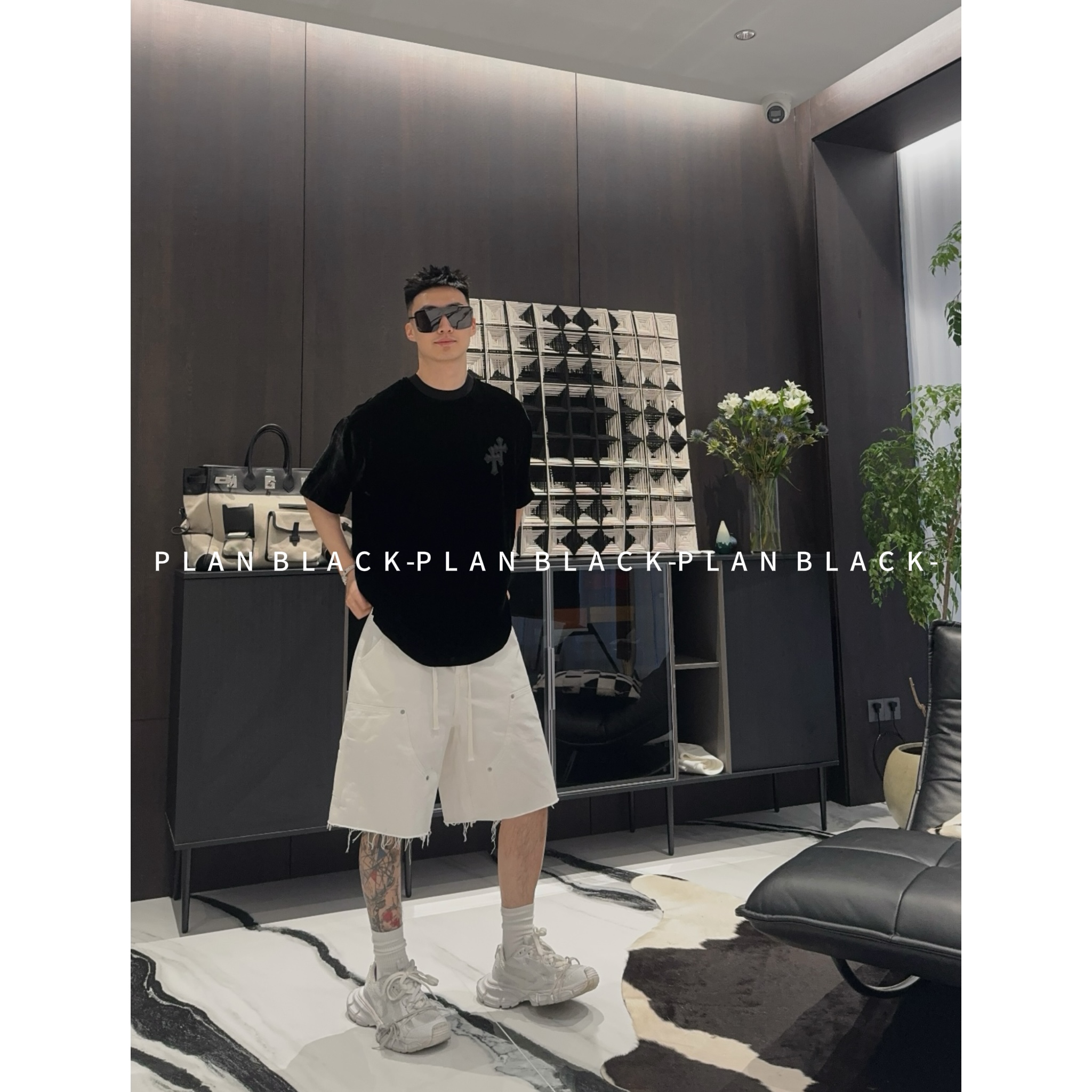 RICH陈发财丨【黑标丝绒】暗戳的高级！情侣款氛围感小领口T恤6958