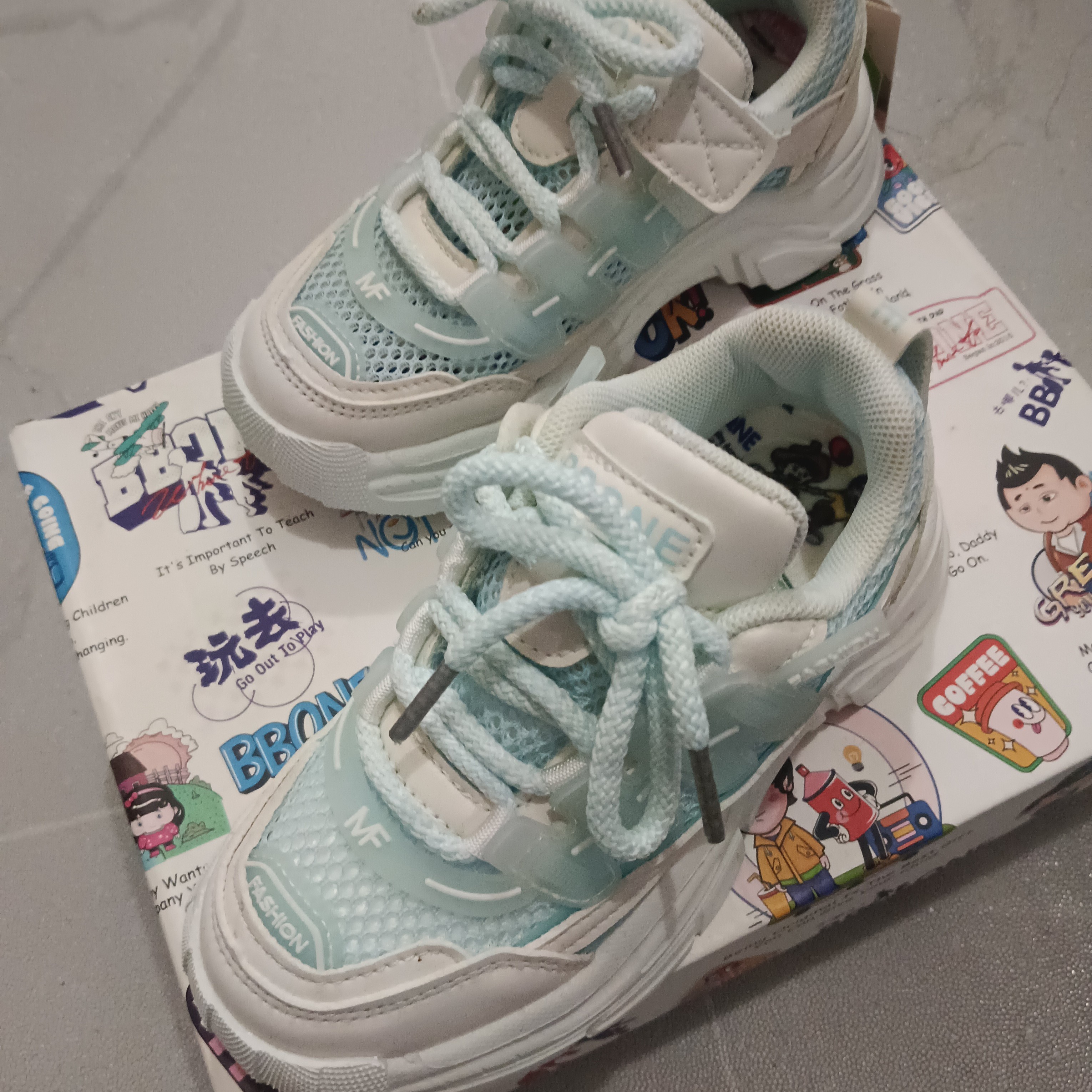四季通用女运动鞋板鞋透气童鞋布鞋