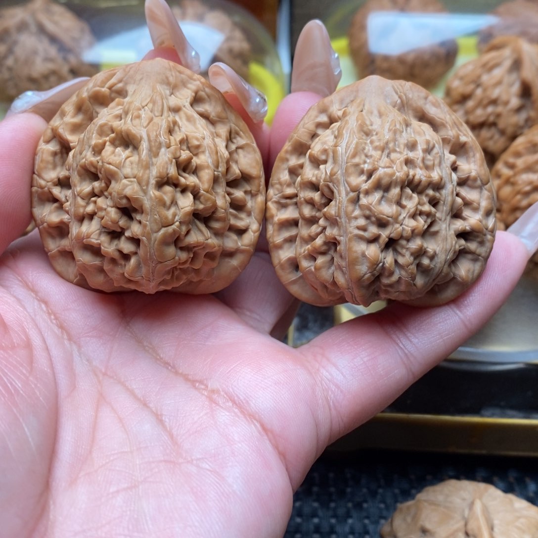 文玩核桃吊坠全品42望月