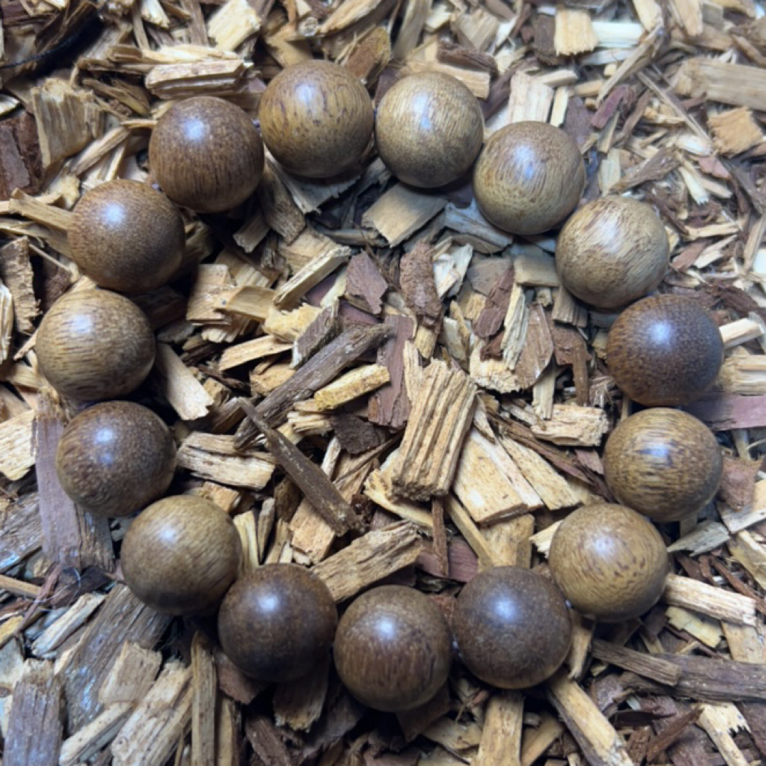 27 福来精选文玩沉香木作手串15mm