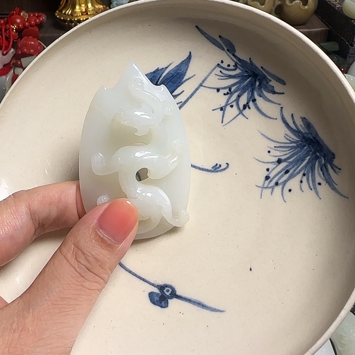 龙***哥瓷片新号开播挂件一个