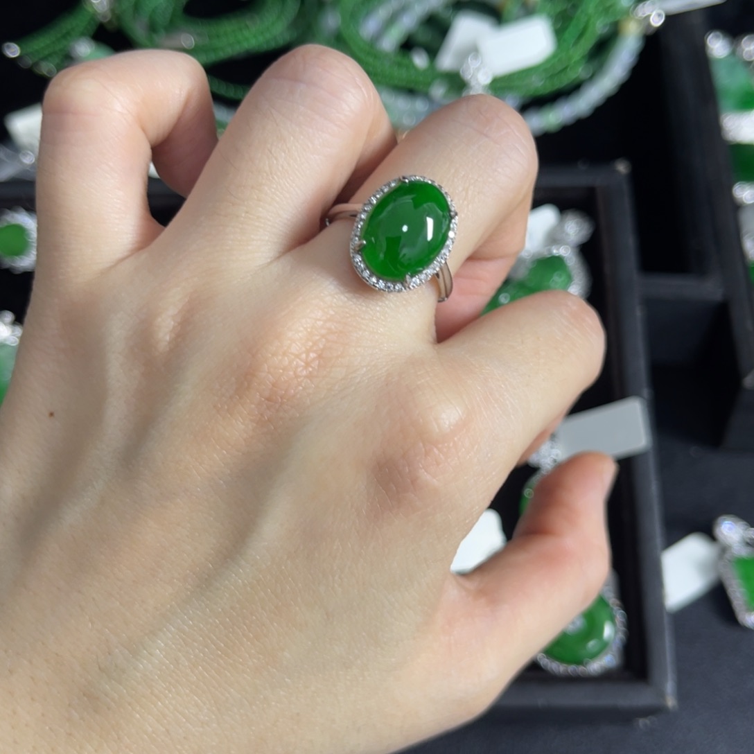 翡翠银S925镶嵌戒指蛋面戒指