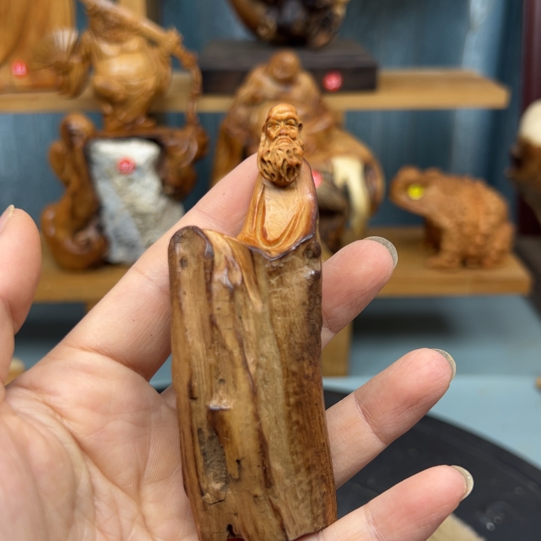 木疯*崖柏木摆件手把件