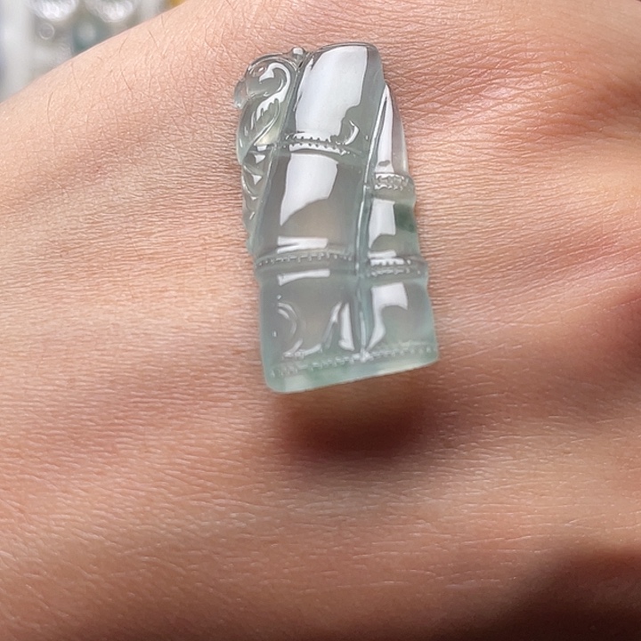 定制翡翠未镶嵌竹节