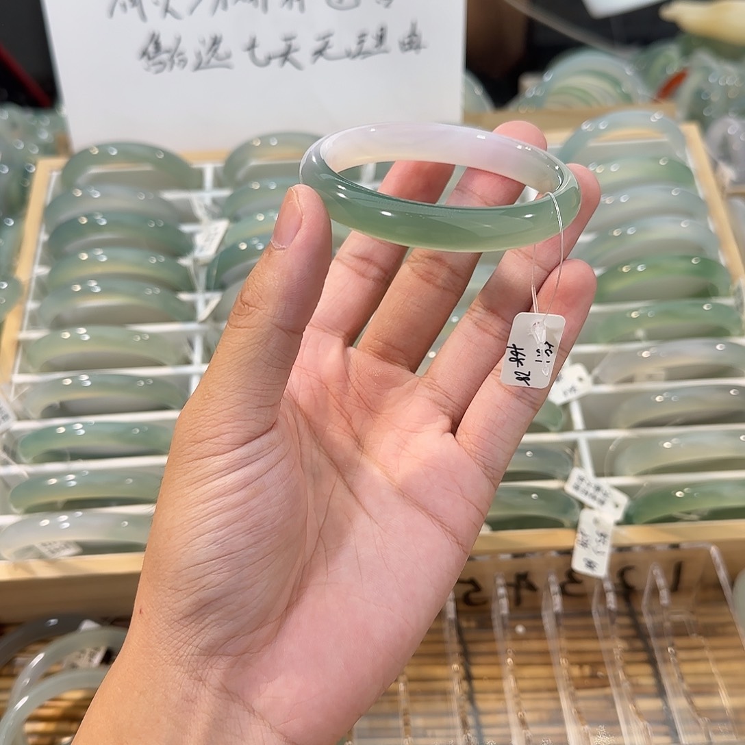 手镯玛瑙/玉髓未镶嵌圈口58.1