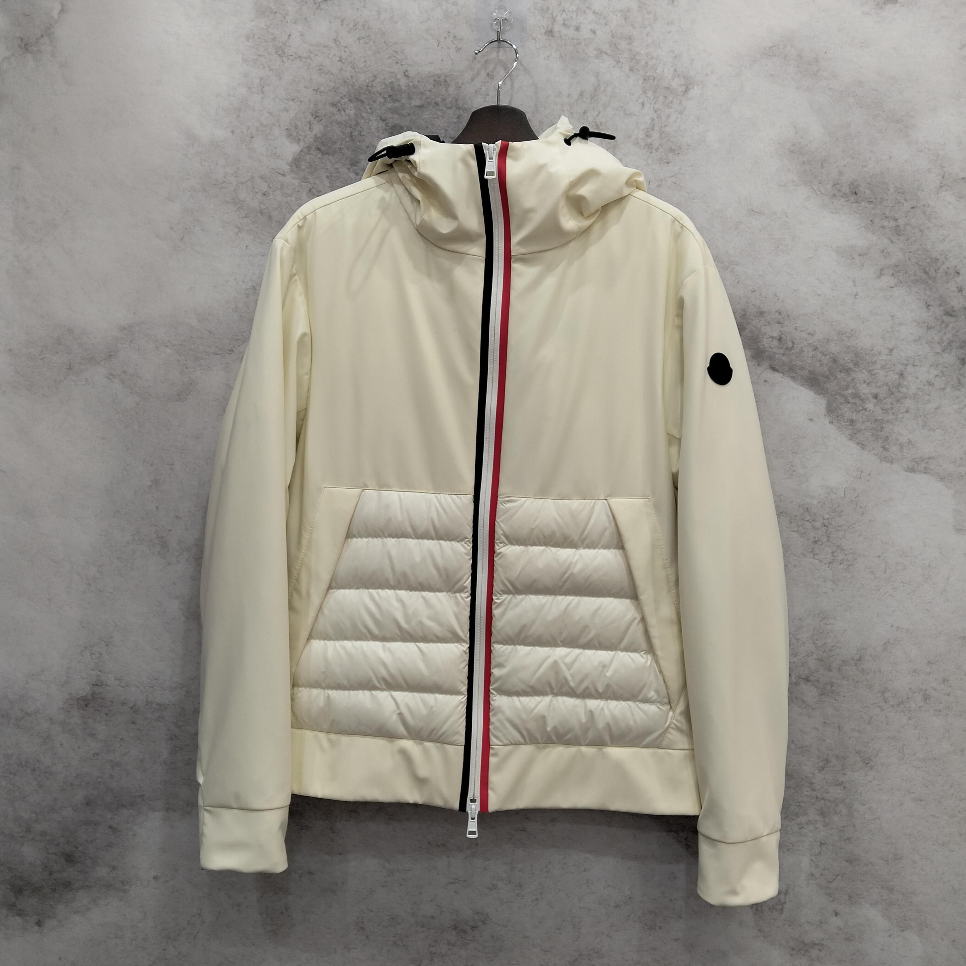 99新 MONCLER Moncler盟可睐  羽绒服  3码/5955