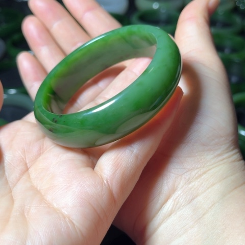 和田玉（碧玉）手镯未镶嵌