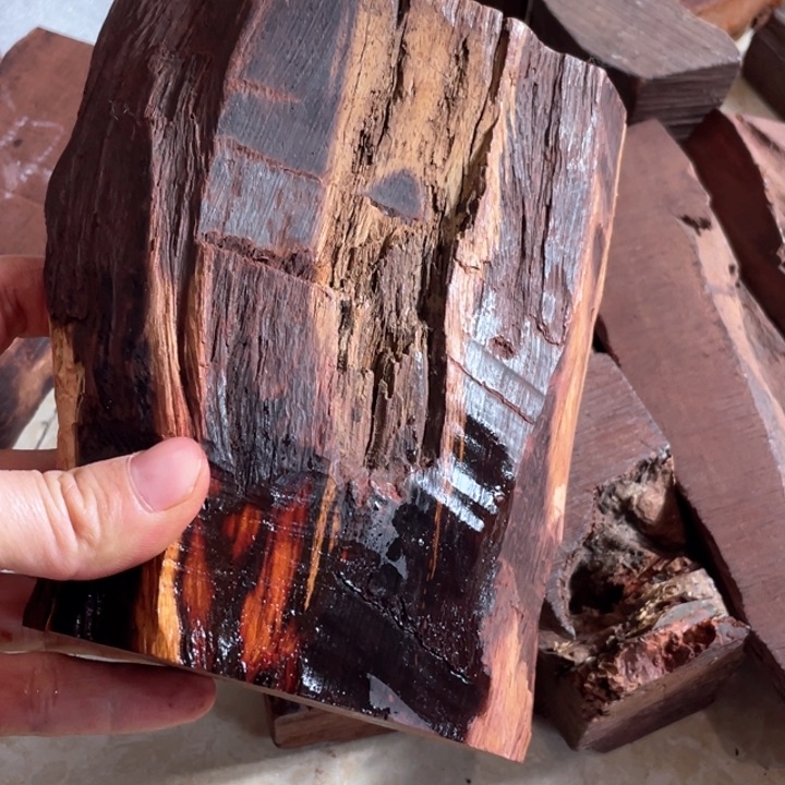 檀香紫檀（小叶紫檀）一***刀