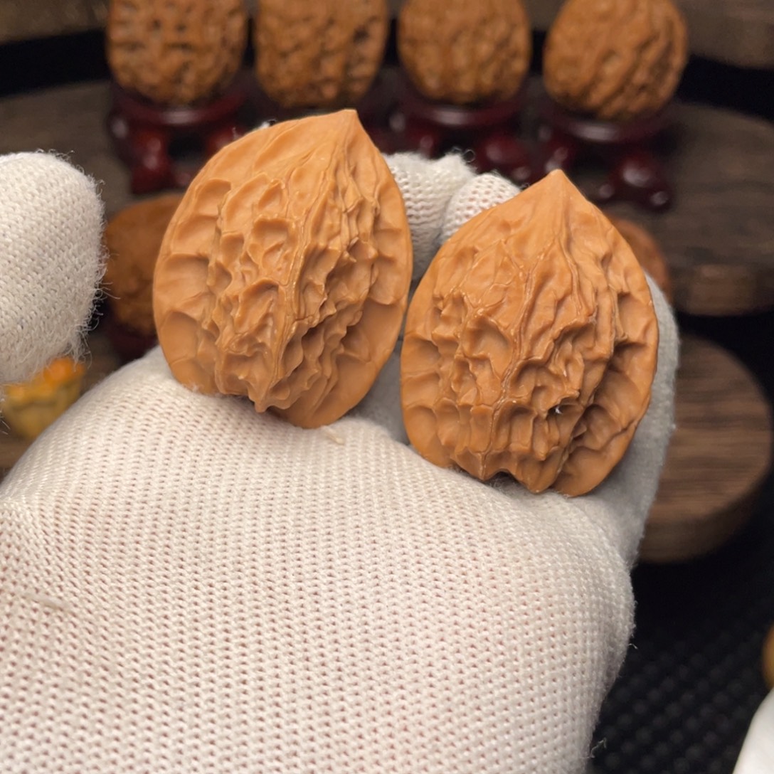 把件文玩核桃秦岭野生山魄系列剑槊31