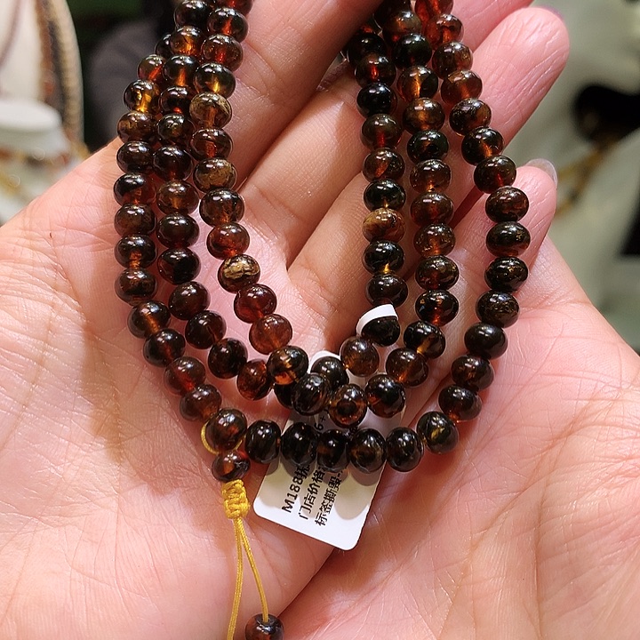 琥珀裸石未镶嵌琥珀