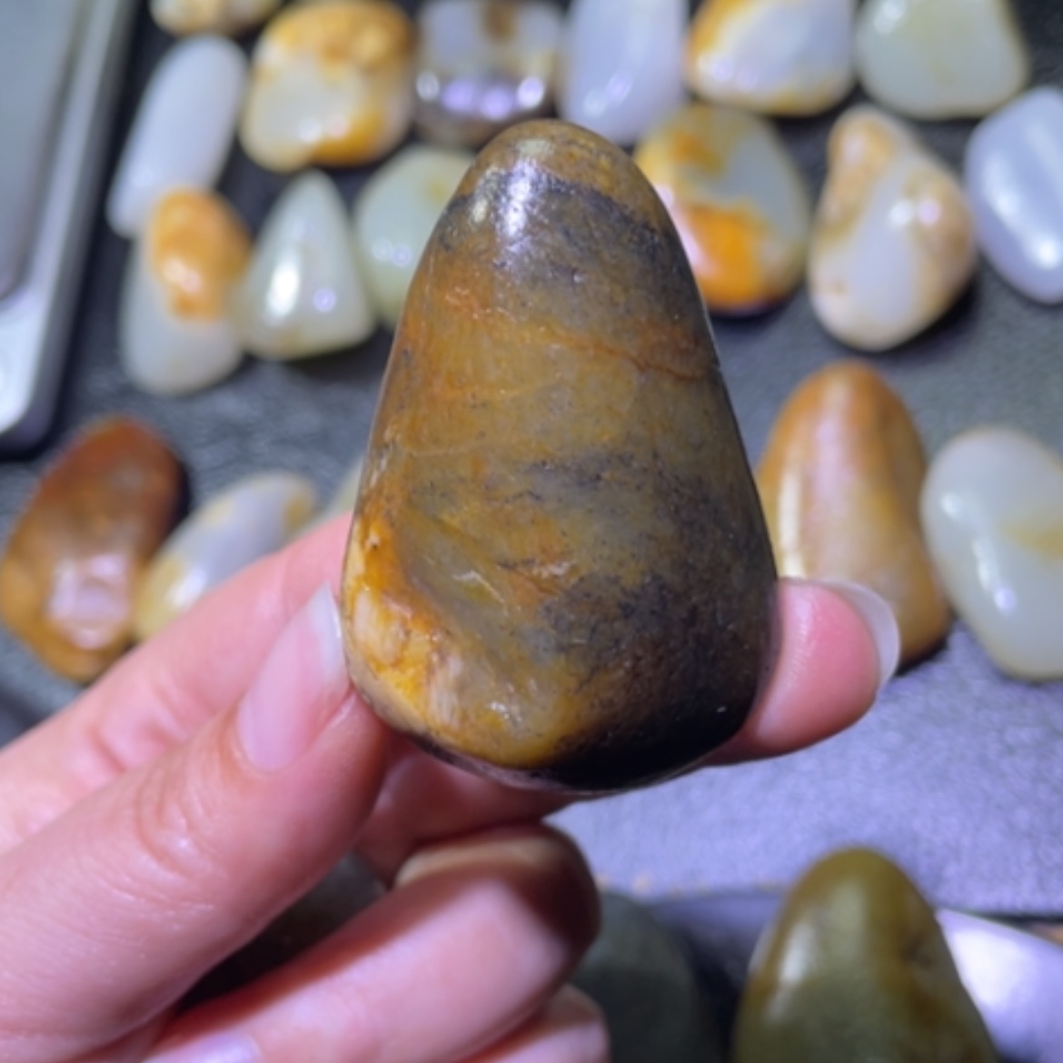 【闪购商品】颈饰未镶嵌和田玉（子料）雷**行