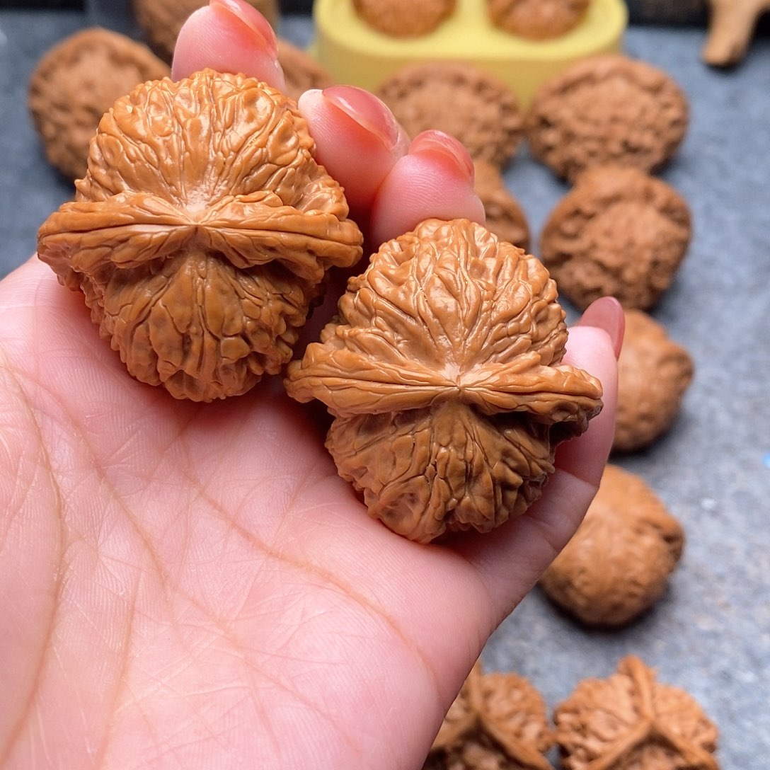 文玩核桃把件精品特价白狮子40