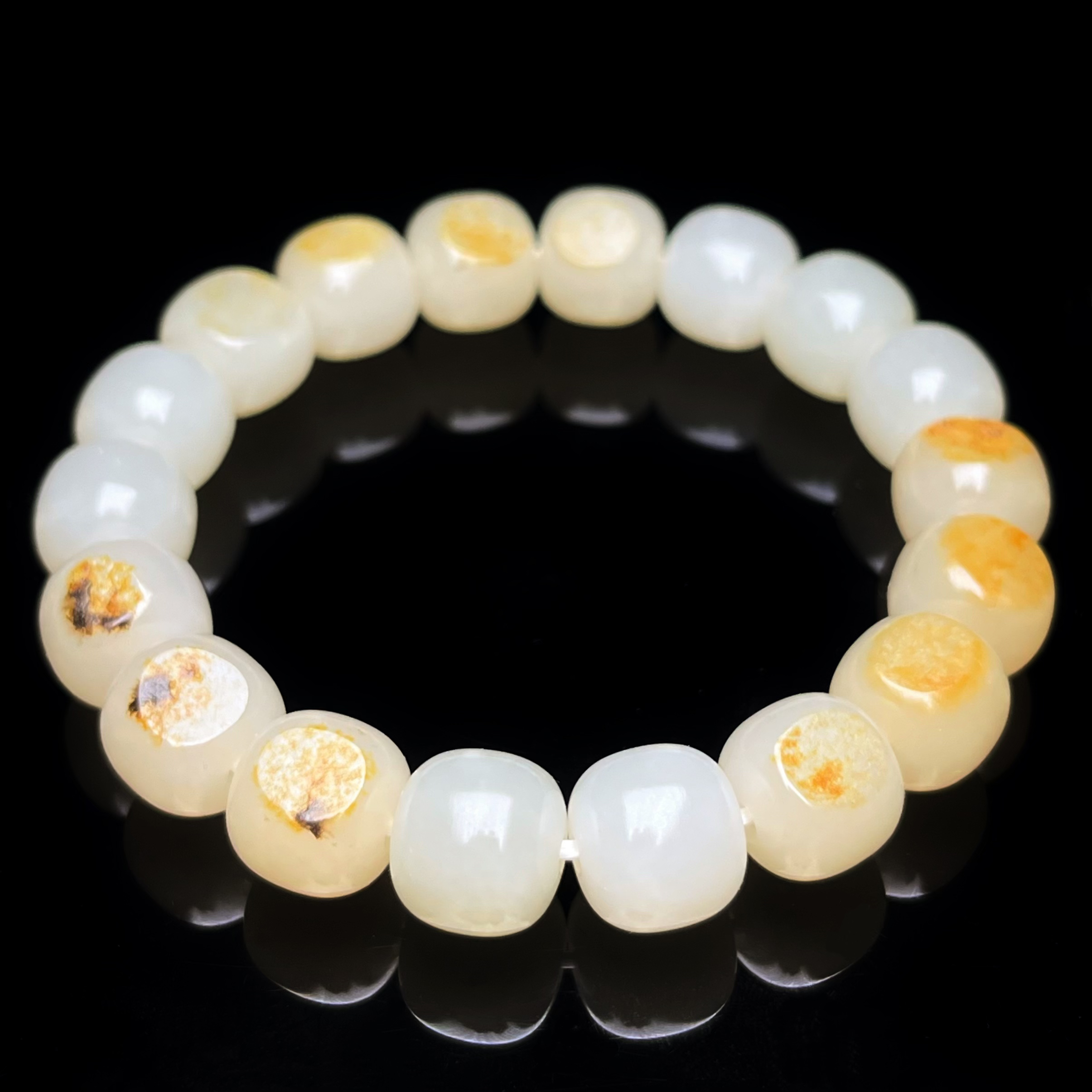 【卡12*11老型手串】新疆和田玉（子料） 同料18颗部分留原毛孔 0695