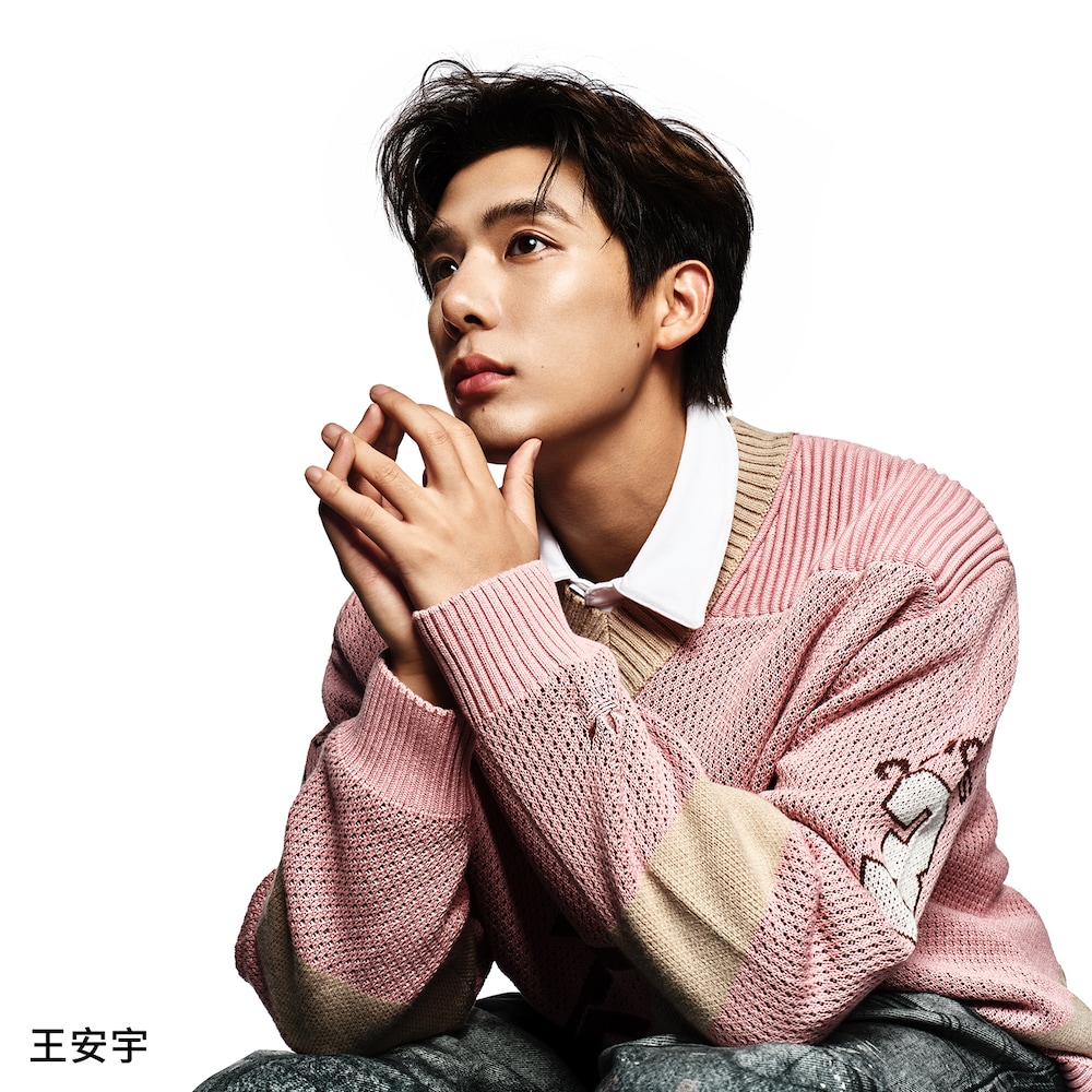 Adidas三叶草TEAM SWEATSHIRT王安宇同款运动宽松V领针织衫KF4467