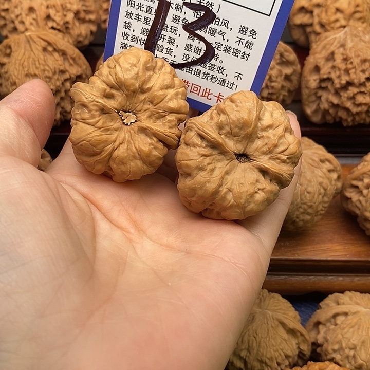 吊坠桃核蛤蟆狮子头37