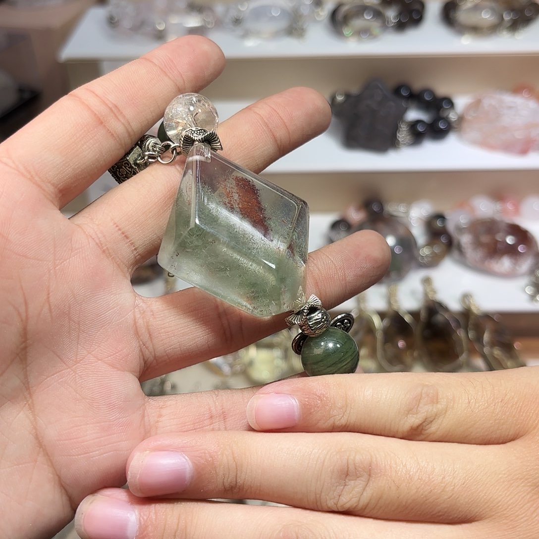 得***丐未镶嵌水晶手链水晶