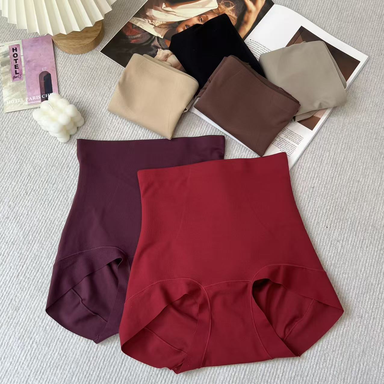 Mozch  超柔超糯奶皮磨毛感高腰收腹内裤 9557