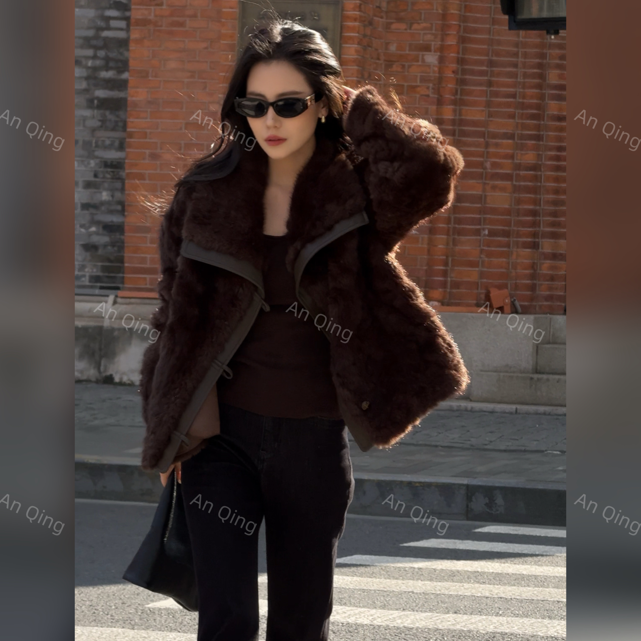 人造皮草2025秋冬高级感气质时尚显瘦保暖厚款翻领外套