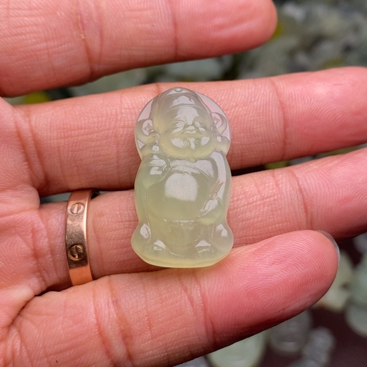 蛇纹石玉颈饰合金145