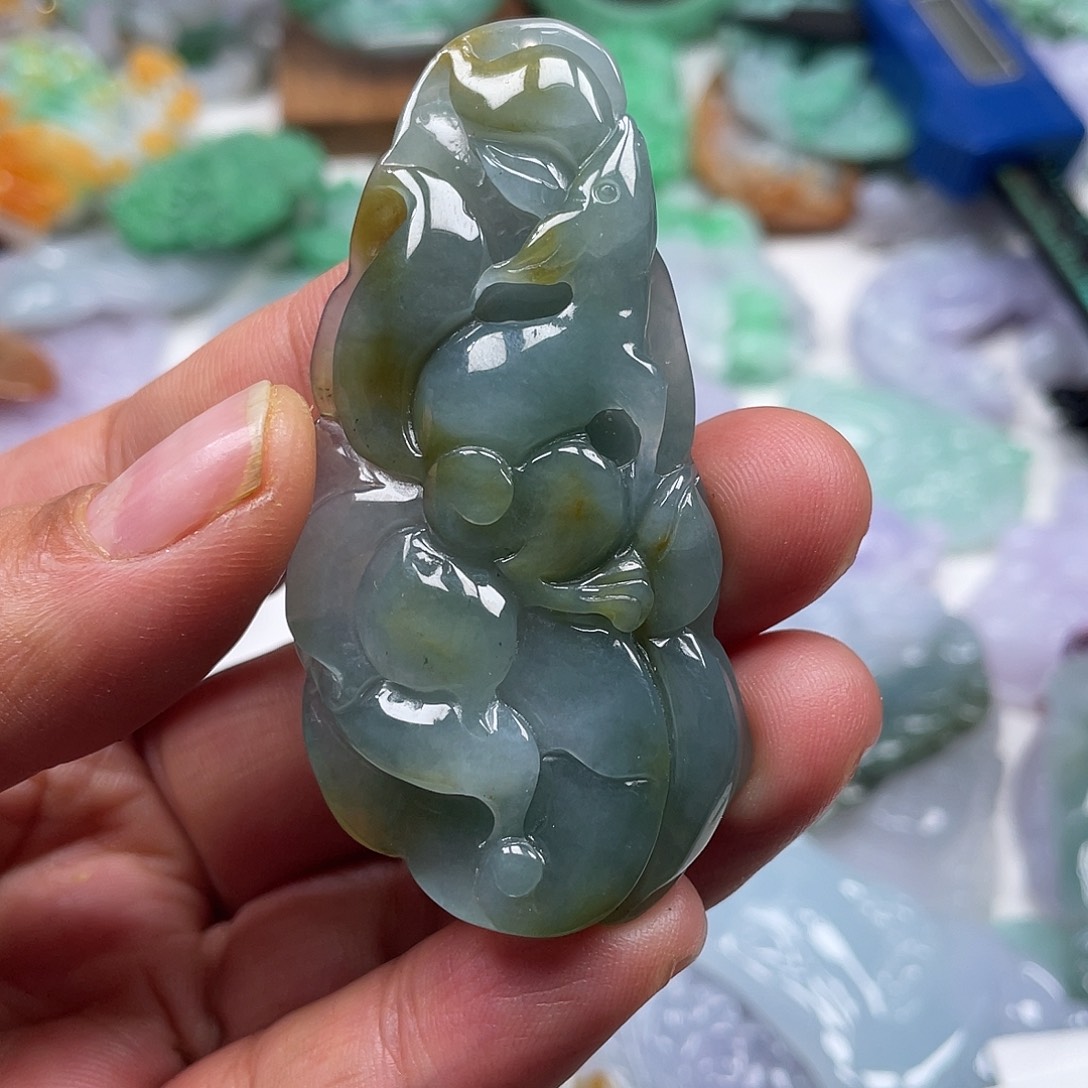 颈饰未镶嵌翡翠肖****头