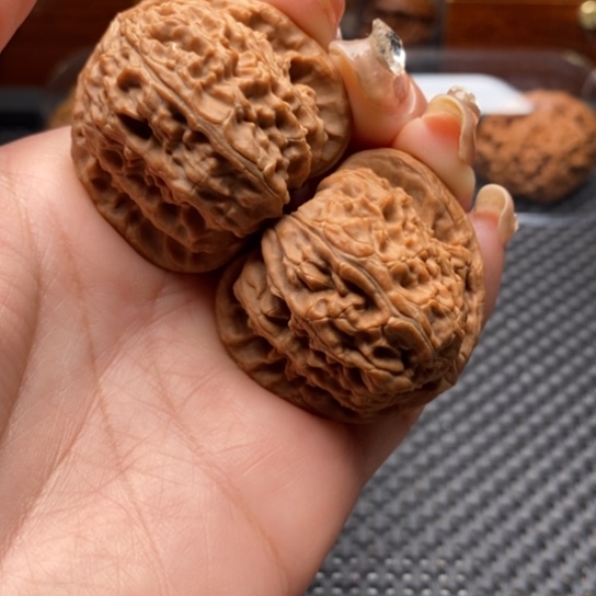 文玩核桃吊坠40全品三角白