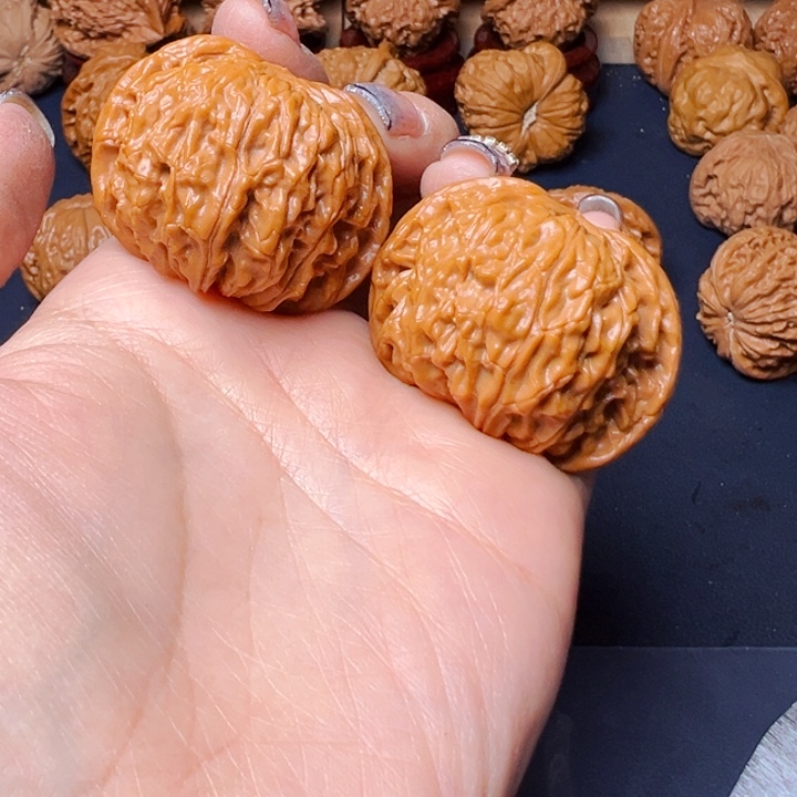 文玩核桃吊坠磨盘42